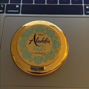Mac X Aladdin Bronzer